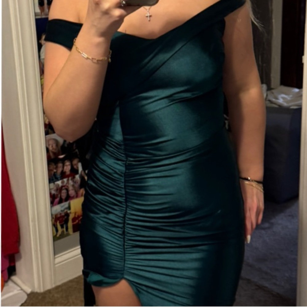 Chic Off-Shoulder Teal Mini Dress
